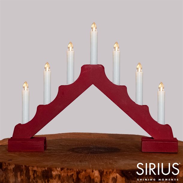 Sirius Sussie lysestage 7 Led Rød 60117  Sirius Sussie syvarmede træstage med syv lys i rød 60117 
